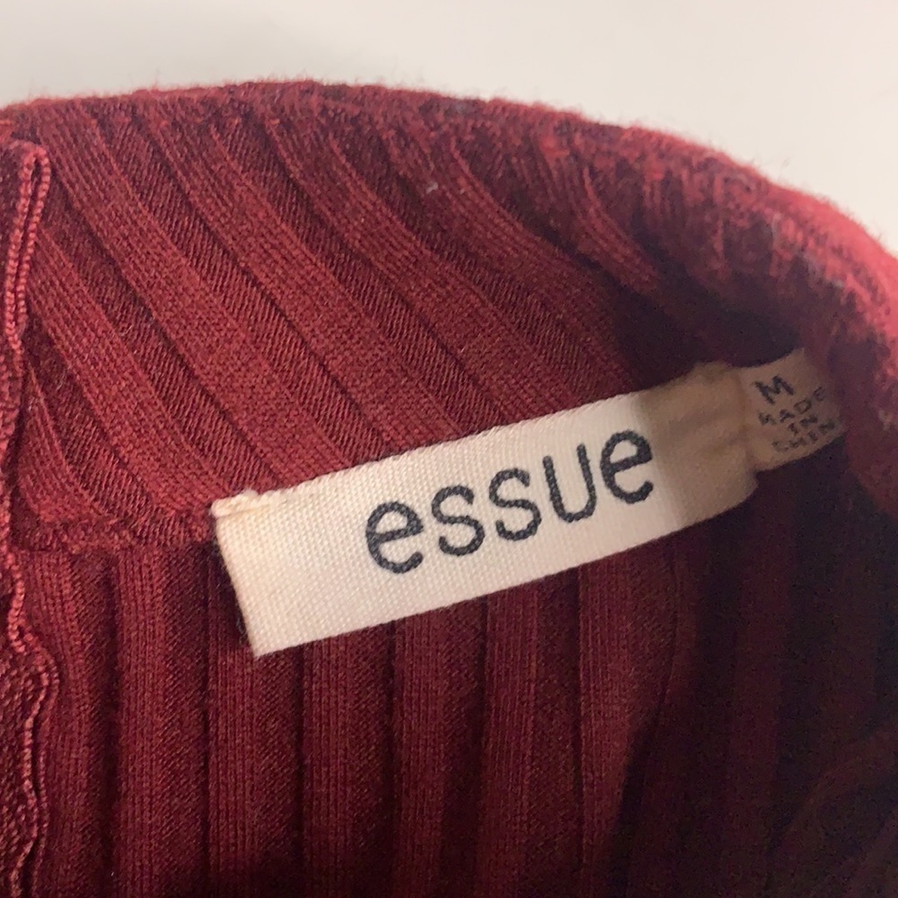 ESSUE Merlot Ribbed fitted Cold Shoulder Mini Dress Medium - Picture 4 of 5
